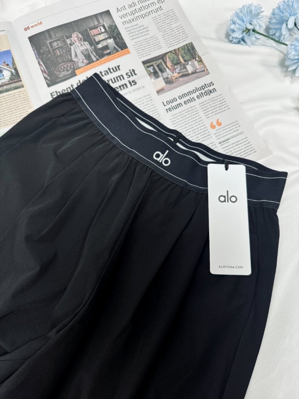 NWT🖤ALO Yoga Suit Up Black Pants🧘‍♀️（Regular）Leg-Lengthening Work/Casual - Picture 4 of 8